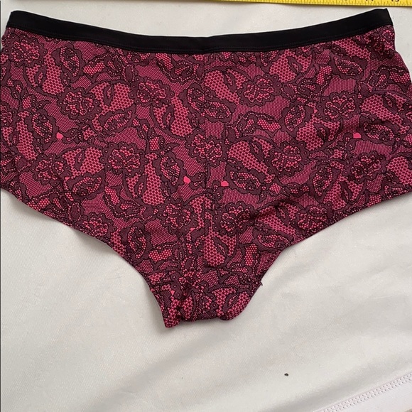 Body Form magenta and black lace 1x panty - Picture 6 of 6
